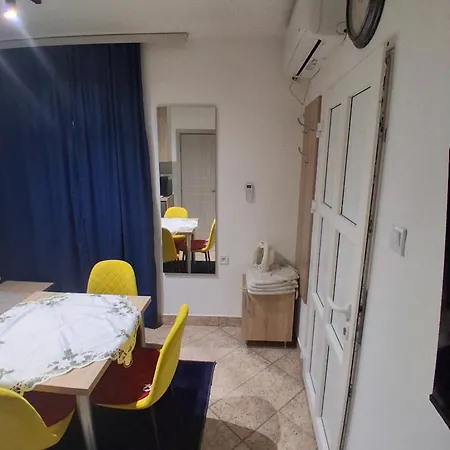 Apartman19 דירה *