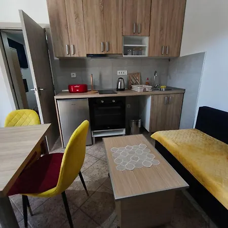 Apartman19 *